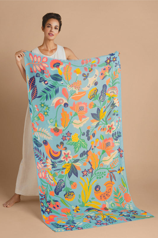 Print Scandinavian Floral and Fauna Scarf